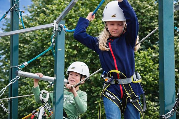 Klettergeräte mieten & vermieten - mobiler Kinderhochseilgarten - co2 neutral - green event modul in Bramsche