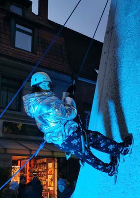Klettergeräte mieten & vermieten - Mobile Eiskletterwand mieten in Bramsche
