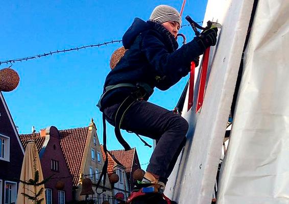 Klettergeräte mieten & vermieten - Mobile Eiskletterwand mieten in Bramsche