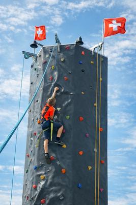 Kletterwand mieten & vermieten - Drei-Wege-Kletterberg - THE ROCK - CO 2 neutral - green event modul in Bramsche