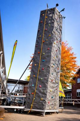 Kletterwand mieten & vermieten - Drei-Wege-Kletterberg - THE ROCK - CO 2 neutral - green event modul in Bramsche