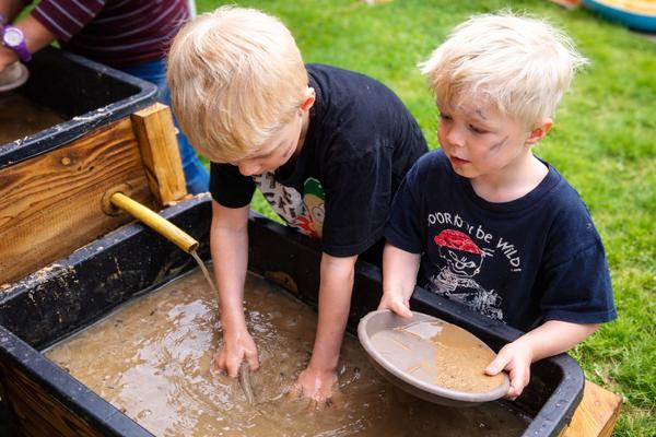 Spielgeräte mieten & vermieten - Gold schürfen mieten - Selbstabholer möglich in Bramsche