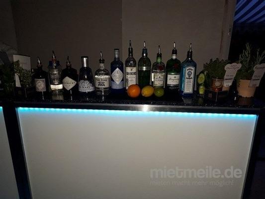 Mobile Bar mieten & vermieten - Cocktailcatering & Showbarkeeper in Mannheim
