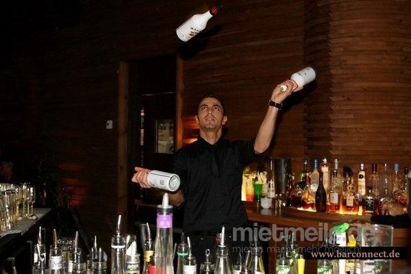 Mobile Bar mieten & vermieten - Cocktailcatering & Showbarkeeper in Mannheim