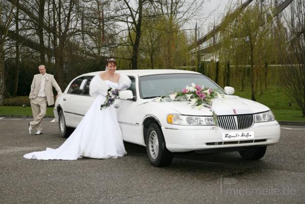 Limousinen mieten & vermieten - Elegante Hochzeitslimousine mieten in Freiburg im Breisgau