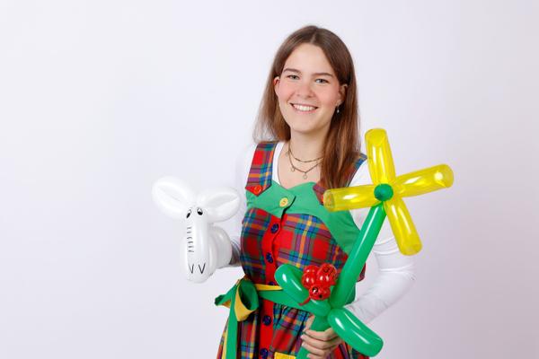 Ballonkünstler mieten & vermieten - fröhliche Ballonkunst- Ein Highlight auf jedem Event für Kinder- in Dortmund