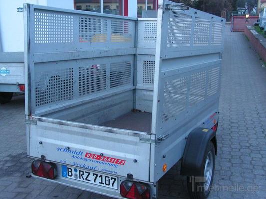 Kastenanhänger mieten & vermieten - 750 kg /0,75 to Anhänger mit Gitter günstig mieten in Berlin