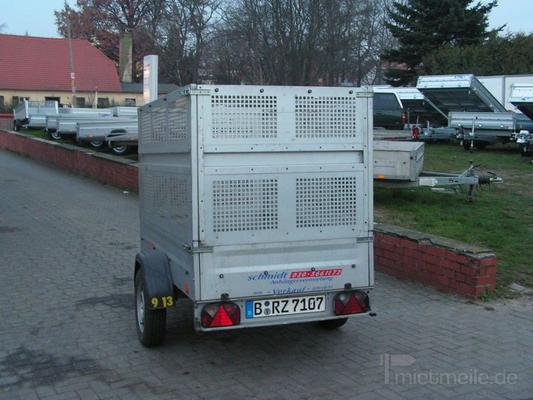 Kastenanhänger mieten & vermieten - 750 kg /0,75 to Anhänger mit Gitter günstig mieten in Berlin
