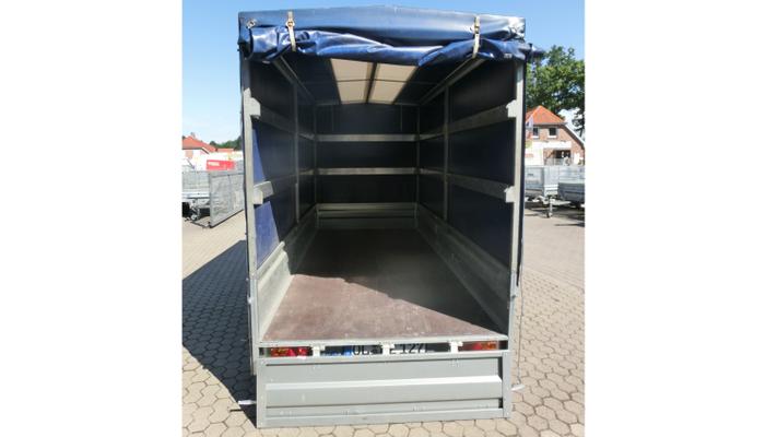 Planenanhänger mieten & vermieten - 3,5m Anhänger mit Hochplane - Innenhöhe 190 cm Nutzlast 1400kg in Oldenburg (Oldenburg)