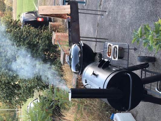 Catering mieten & vermieten - BBQ Smoker Catering Spare Ribs Pulled Pork Burger Brisket Lachs in Leipzig
