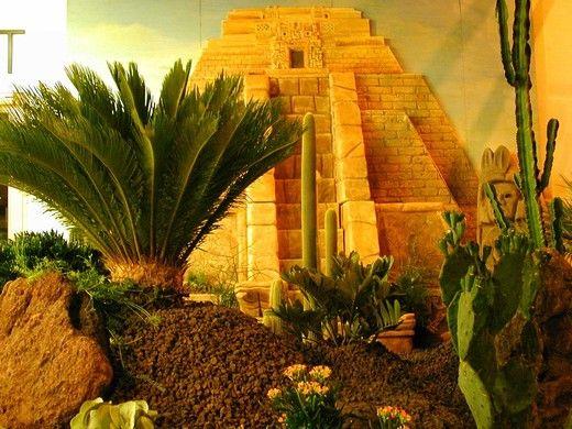 Kulissen mieten & vermieten - Inka Tempel Szenerie, Inkatempel, Tempelanlage, Tempel, Azteken, Mayas, Maya, Inka, Südamerika, Ureinwohner, Urvolk in Kamp-Bornhofen