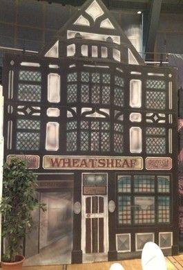 Kulissen mieten & vermieten - Wheatsheaf Pub Kulisse, Haussfassade, Haus, Fassade, Hauswand, Wand, Pub, Bar, Wheatsheaf, London, England, Britisch in Kamp-Bornhofen