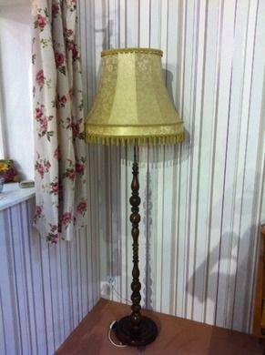 Leuchten & Lampen mieten & vermieten - Stehlampen, Stehlampen, Standlampe, Lampe, Licht, Beleuchtung, Leuchte, Wohnzimmerlampe, Wohnzimmer, 60er Jahre in Kamp-Bornhofen
