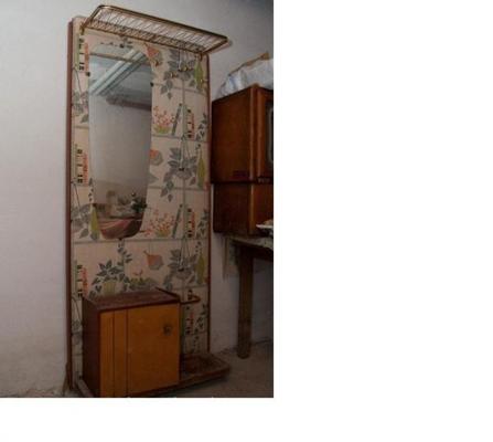 Dekorationsservice mieten & vermieten - 50er Jahre Garderobe, 50er Jahre, Garderobe, Hutablage, Schuhschrank, Spiegel, altmodisch, Möbel, 50er Jahre Möbel in Kamp-Bornhofen