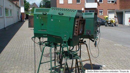 Dekorationsservice mieten & vermieten - Bühnenscheinwerfer, Scheinwerfer, Bühne, Theater, Schauspiel, Beleuchtung, Leuchte, Licht, Event, Messe, Veranstaltung in Kamp-Bornhofen