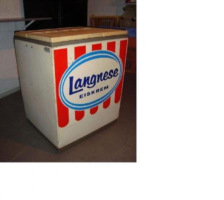 Dekorationsservice mieten & vermieten - 50er Jahre Langnese Eistruhe, Eistruhe, 50er Jahre, Langnese, Eis, Eiscreme, Sommer, Kühltruhe, Event, Messe in Kamp-Bornhofen