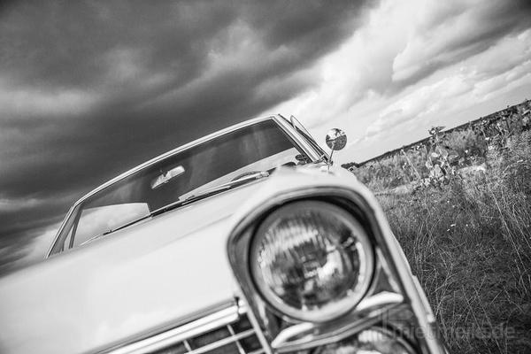 Oldtimer mieten & vermieten - Hochzeitsauto mieten: Cadillac Calais 1967 – US-Oldtimer in Berlin in Berlin