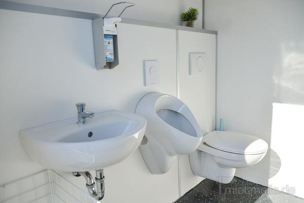 Toilettenwagen mieten & vermieten - Toilettenwagen Verleih Celle, Hannover, Gifhorn in Wathlingen