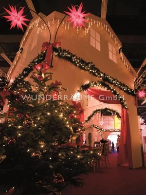 Pflanzen mieten & vermieten - beleuchtetete Tannengirlanden - WUNDERRÄUME GmbH vermietet: Dekoration/Kulisse für Event, Messe, Veranstaltung, Incentive, Mitarbeiterfest, Firmenjubiläum in Lichtenstein/Sachsen