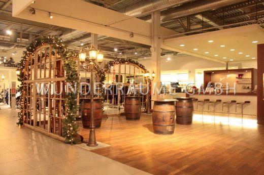 Antik & Rustikal mieten & vermieten - rustikale Fensterkulissen - WUNDERRÄUME GmbH vermietet: Dekoration/Kulisse für Event, Messe, Veranstaltung, Incentive, Mitarbeiterfest, Firmenjubiläum in Lichtenstein/Sachsen