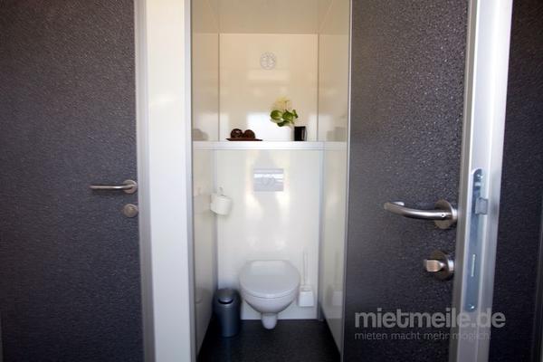 Toilettenwagen mieten & vermieten - Toilettenwagen Lplus / Miettoiletten in Lütjensee