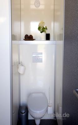 Toilettenwagen mieten & vermieten - Toilettenwagen Lplus / Miettoiletten in Lütjensee