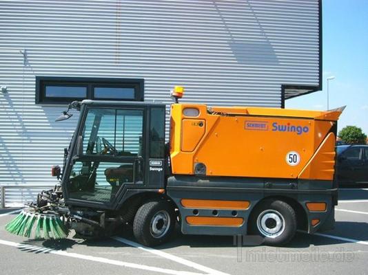 Kehrmaschine mieten & vermieten - Kehrsaugmaschine Schmidt Swingo in Wolfenbüttel