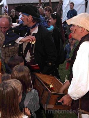 Kulissen mieten & vermieten - Piraten Spektakel - Piratenlager in Heringsdorf