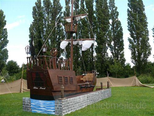 Maritime Deko & Schiffsmodelle mieten & vermieten - Piratenschiff 8m in Heringsdorf