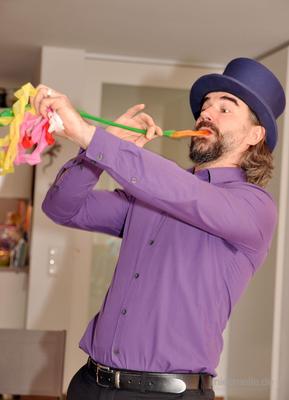 Magier & Zauberer mieten & vermieten - Stand-up und Close-up Magie in Bergisch Gladbach