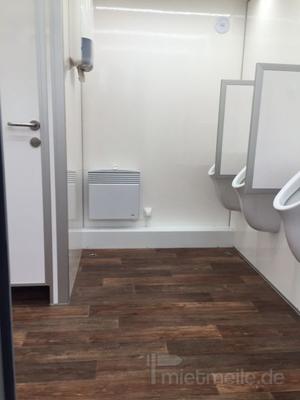Toilettenwagen mieten & vermieten - Toilettenwagen Duschwagen Baustellentoilette in Holdorf
