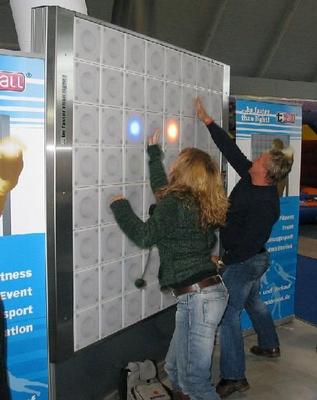 Spielgeräte mieten & vermieten - Twall Premium 64 ~ Reaktionswand in Rheinmünster