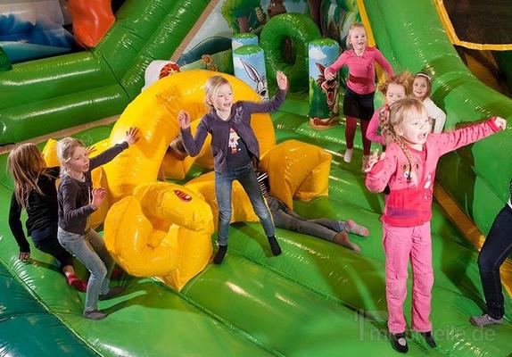 Hüpfburg mieten & vermieten - 260 qm Kinder Dschungel Abenteuer in Bramsche