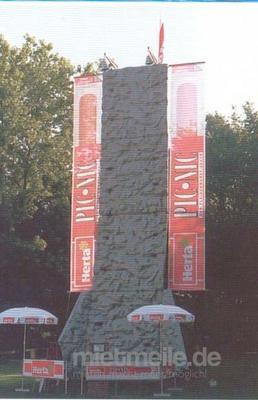 Klettergeräte mieten & vermieten - Kletterwand Gigant - Kletterberg mieten in Schwerin