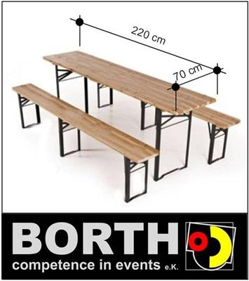 Bierzeltgarnitur mieten & vermieten - Una mesa y dos bancos para una fiesta in Ratingen
