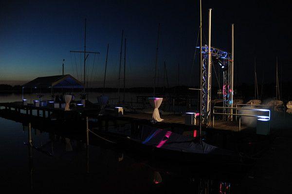 Lichttechnik mieten & vermieten - Schwarzlicht UVLED Bar16 in Neumünster