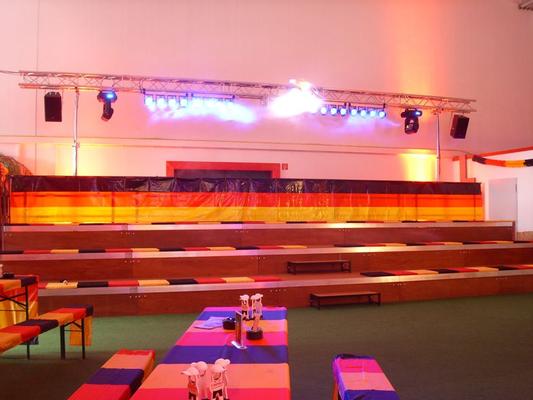 Lichttechnik mieten & vermieten - Schwarzlicht UVLED Bar16 in Neumünster