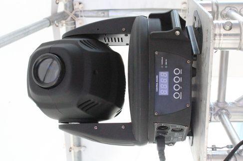 Lichttechnik mieten & vermieten - Moving Head / Moving Strobe / 750 Watt / Event / Showlicht in Neumünster