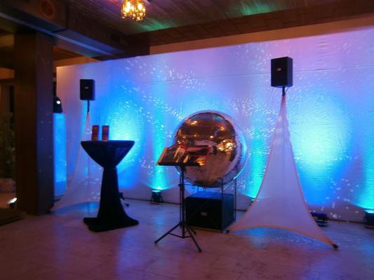 Lichttechnik mieten & vermieten - 8er Bar Scheinwerfer /Beleuchtung in Neumünster