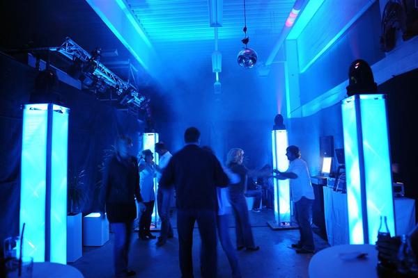 Lichttechnik mieten & vermieten - 8er Bar Scheinwerfer /Beleuchtung in Neumünster