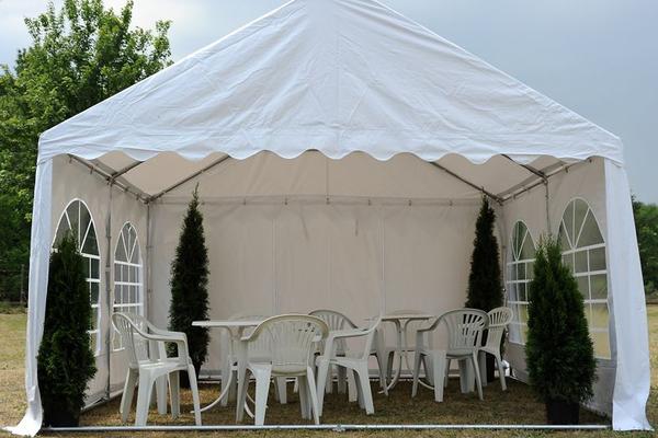 Bühne mieten & vermieten - Tribüne 4 x 10 m/ in verschieden Größen erhältlich in Neumünster
