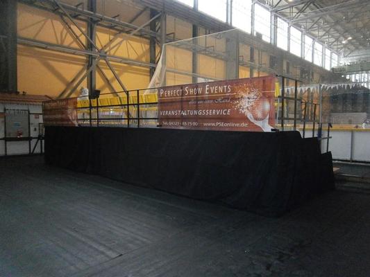 Bühne mieten & vermieten - Tribüne 4 x 10 m/ in verschieden Größen erhältlich in Neumünster