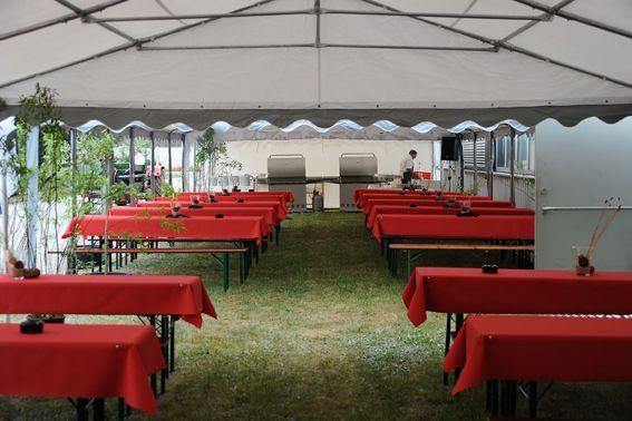 Bühne mieten & vermieten - Tribüne 4 x 20 m/ in verschieden Größen erhältlich in Neumünster