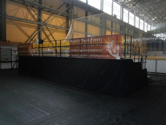 Bühne mieten & vermieten - Tribüne 4 x 20 m/ in verschieden Größen erhältlich in Neumünster