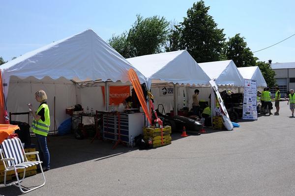 Lichttechnik mieten & vermieten - Lichtanlagen 6er bar 64 er Paar, 'a 500 W in Neumünster