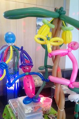Eventagenturen mieten & vermieten - Kunterbuntes Kinderprogramm für Ihr Firmenevent, Clown, Zauberer, Ballonkünstler, Kinderdisco, Kinderparty, Luftballonfiguren, Luftballons, Spielshow, Hüpfburg, Glücksrad, Torwand, PA, Ballontiere in Herbertingen