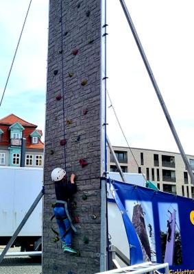 Kletterwand mieten & vermieten - Kletterwand Eiger - Co2 neutral - green event modul in Bramsche