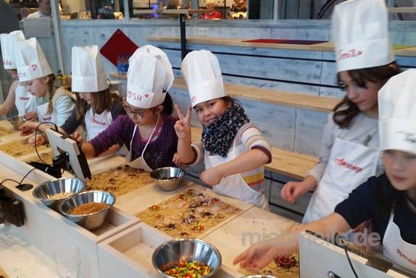 Weihnachtsmann mieten & vermieten - Kinderweihnachtsbäckerei in Bramsche