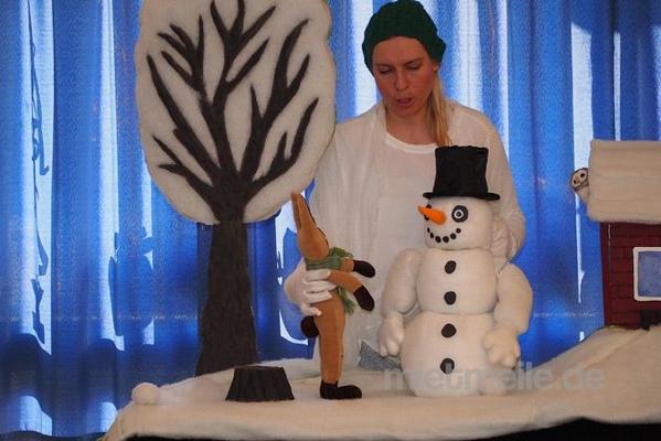 Weihnachtsmann mieten & vermieten - Puppenspiel - Der Schneemann und der Hase in Bramsche