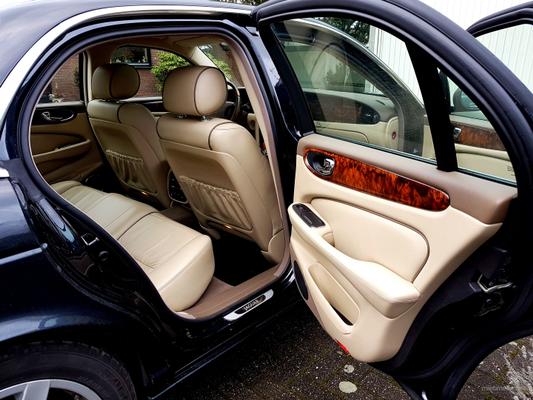 Limousinen mieten & vermieten - Jaguar XJ Limousine Hochzeitsauto ohne Chauffeur in Bochum